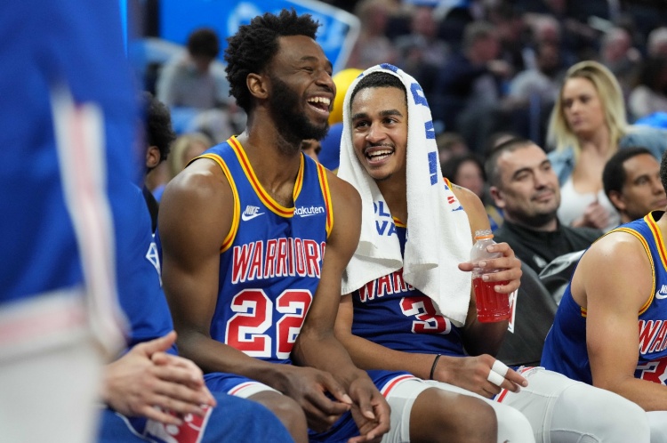 会吸引两个, 这样球队才 会吸引两个, 这样球队才